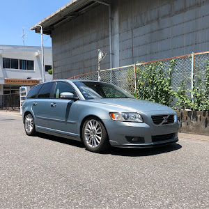 V50