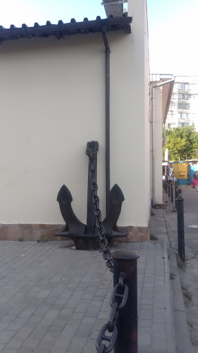 Anchor Near Piknik Cafe