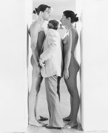 Imponderabilia Marina Abramovic Ulay Bologna 1977 2