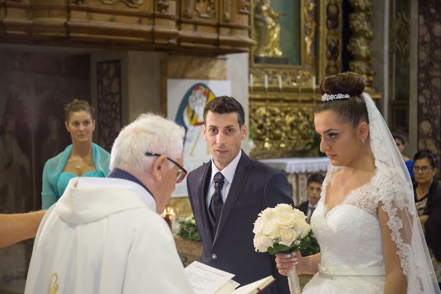 Fotógrafo de casamento Marian Bitca (bitcamarian). Foto de 1 de julho 2020