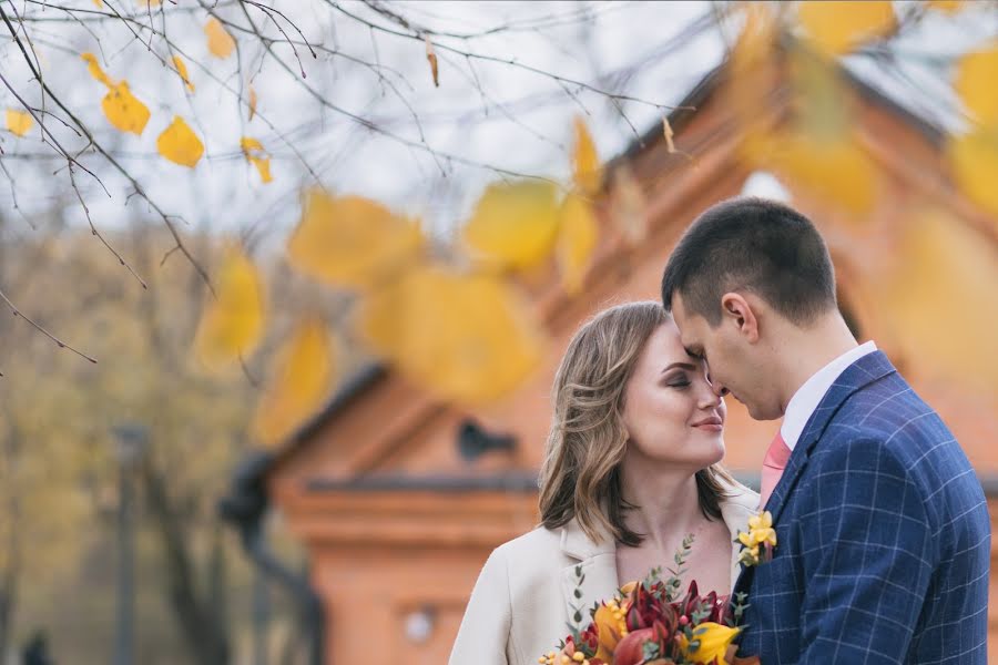 Wedding photographer Oksana Peshkova (ksyuhich). Photo of 3 November 2019