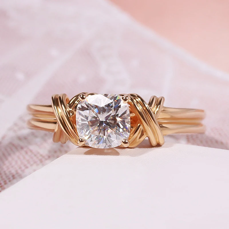 Title 1, Ornement de bague à motifs entrelacés pour perç...