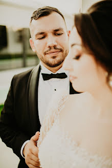 Jurufoto perkahwinan Andrei Chirica (andreichirica). Foto pada 27 Disember 2023