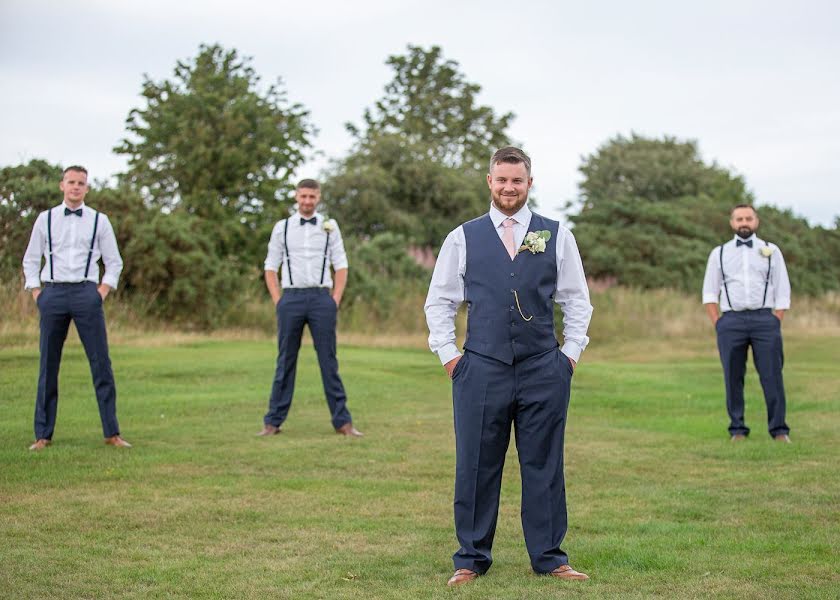 Wedding photographer Ken Hadfield (thisworld). Photo of 11 June 2019