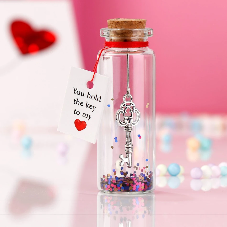 Frasco dos Desejos de Dia dos Namorados com Pingente de Amor Presenteie com mensagens e sentimentos especiais, um símbolo de amor e carinho para o seu amado(a).