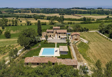 Farmhouse with garden and pool 2