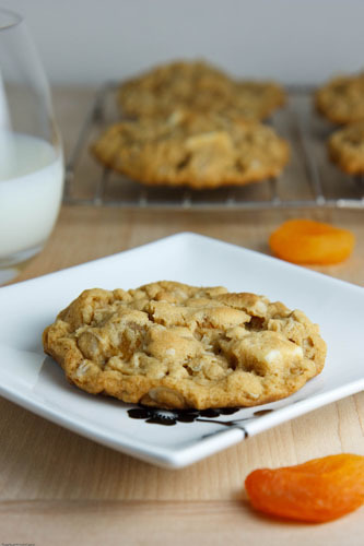 Apricot and White Chocolate Oatmeal Cookies