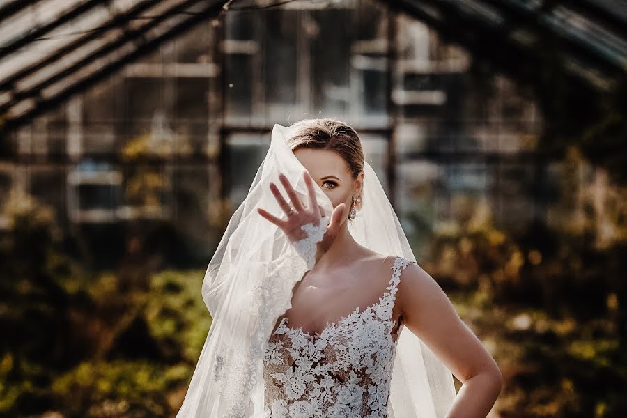 結婚式の写真家Kamil Parzych (podswiatlo)。2019 3月1日の写真