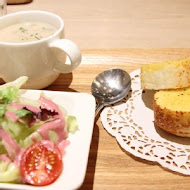 新橋B3 (Breakfast Brunch Bistro)