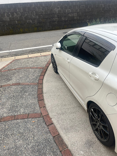 ヴィッツ Ncp131のバンパー下がり対策 バンパー外れ対策 ティークラフト フロントバンパー下部補強ステー G Sバンパー に関するカスタム メンテナンスの投稿画像 車のカスタム情報はcartune