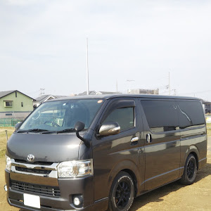 ハイエースバン TRH200V