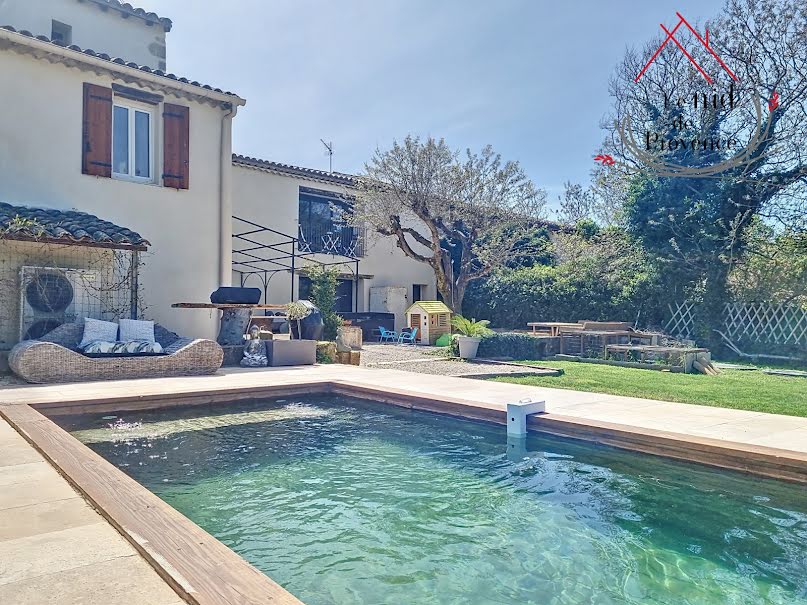 Vente propriété 8 pièces 306.8 m² à L'Isle-sur-la-Sorgue (84800), 875 000 €