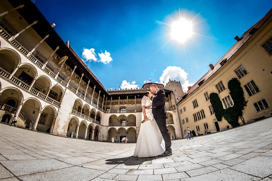 Fotógrafo de casamento Bartosz Kossakowski (kossakowskifoto). Foto de 1 de junho 2023