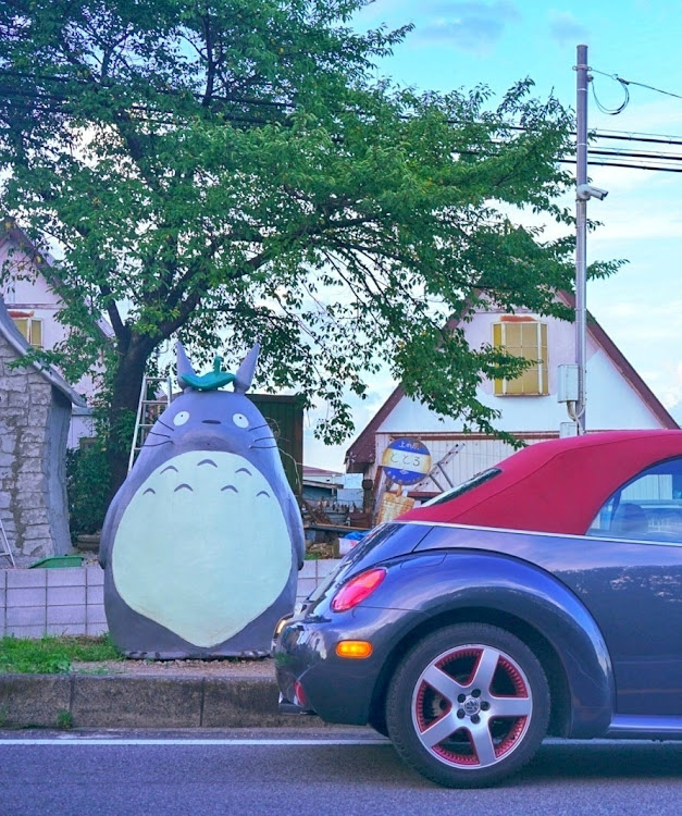 ニュービートル カブリオレの群馬県・トトロのバス停・映えスポット・金曜ロードショー・discover＿ctに関するカスタム事例の投稿画像1枚目