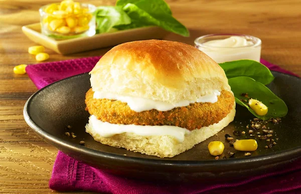 Goli Vada Pav No. 1 photo 