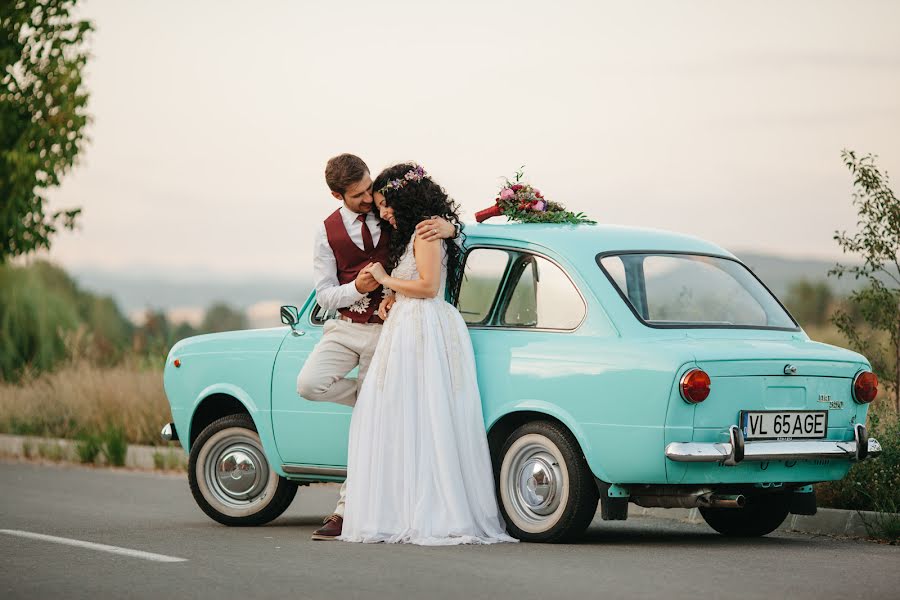 Fotografo di matrimoni Octavian Craciun (octavuss). Foto del 9 marzo 2016