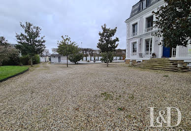 Maison avec piscine et jardin 7