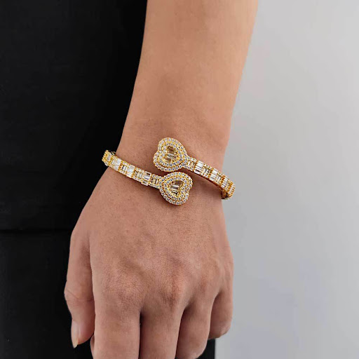 Title 2, Mens and Womens Fashion Heart-shaped Zircon B...
