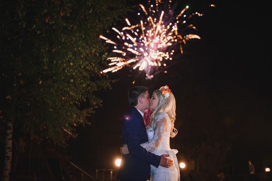 Fotógrafo de casamento Nadezhda Sokolova (nadinsokolova). Foto de 21 de setembro 2014