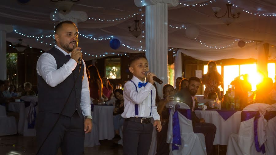 Fotografo di matrimoni Yeison Mejias Vasquez (fotocreativaym). Foto del 24 marzo 2019