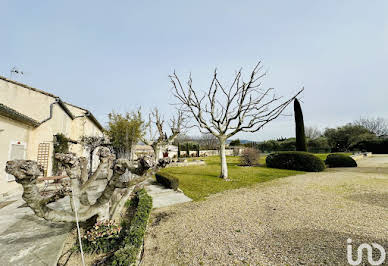 House with pool and terrace 4