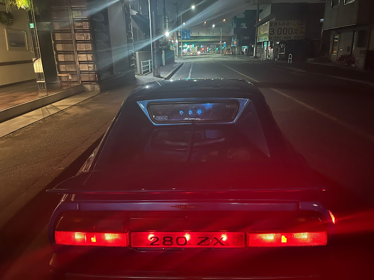 フェアレディZの低そうで低くない少し低い車・ドライブ・5月もよろしくお願いしますに関するカスタム事例の投稿画像6枚目