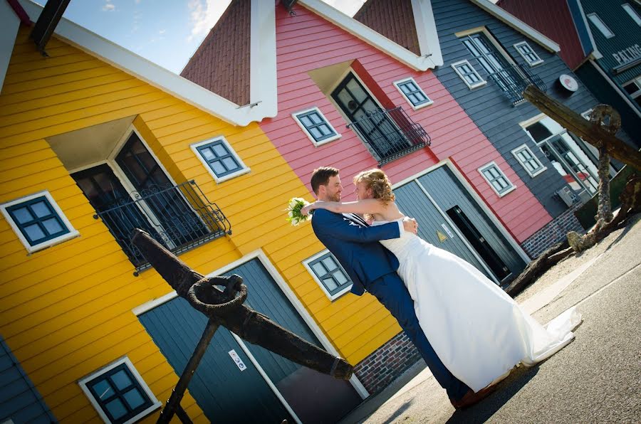 Fotografo di matrimoni Annemarie Martini (fotomartininl). Foto del 6 marzo 2019