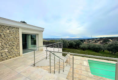 Villa with pool and terrace 5