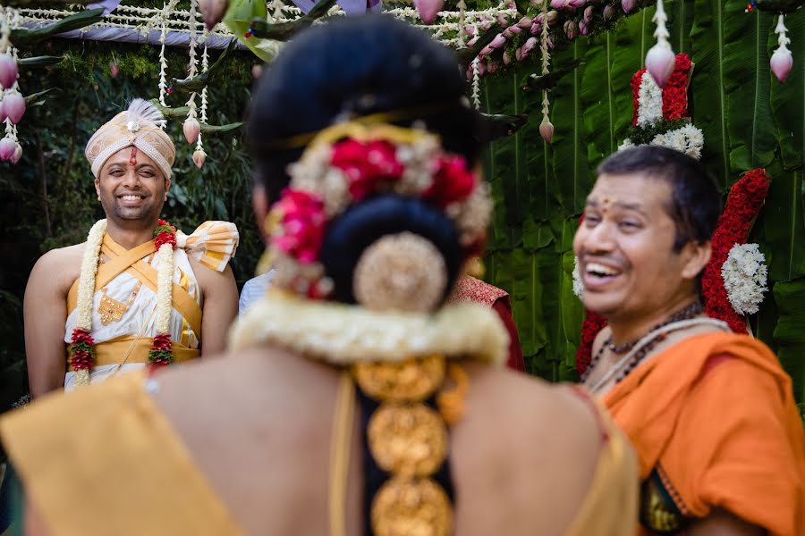 Fotografo di matrimoni Elena Shapetko (elenashapetko). Foto del 16 novembre 2019