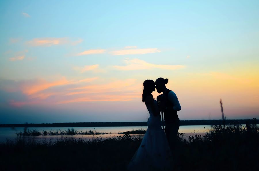 Fotógrafo de bodas Olga Smaglyuk (brusnichka). Foto del 13 de agosto 2017