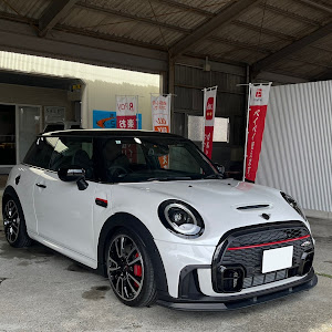 ミニ ハッチバック JCW