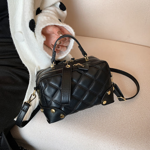 Title 4, Fashion All-match Single Shoulder Messenger Bag...