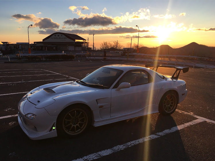 RX-7の白色槍騎兵さんが投稿したカスタム事例の投稿画像1枚目