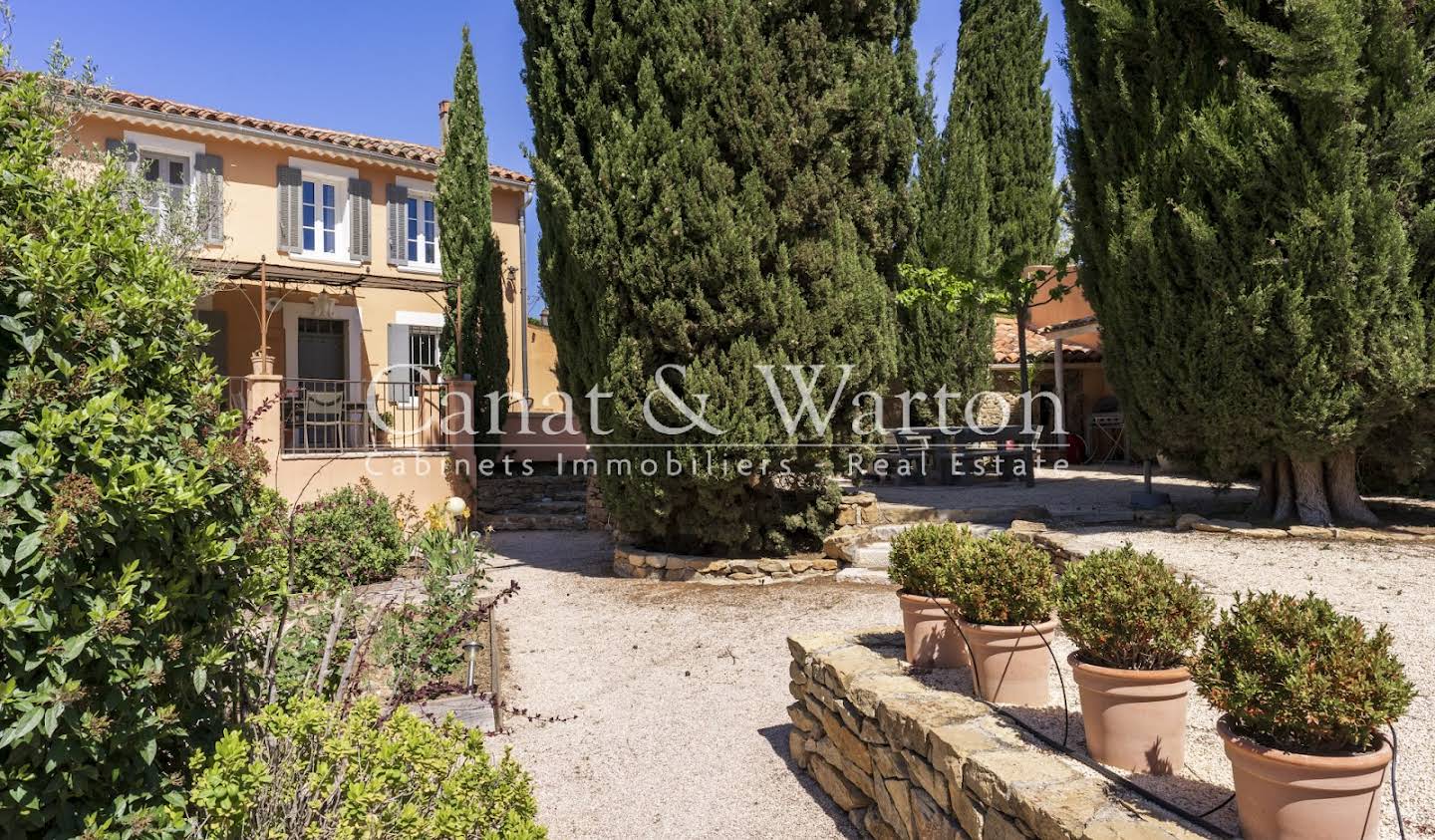 Villa with pool and terrace Le Castellet