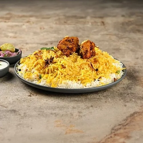 Lucknowi Chicken Dum Biryani (Boneless)