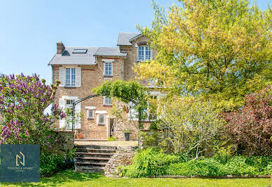 House with garden and terrace 1