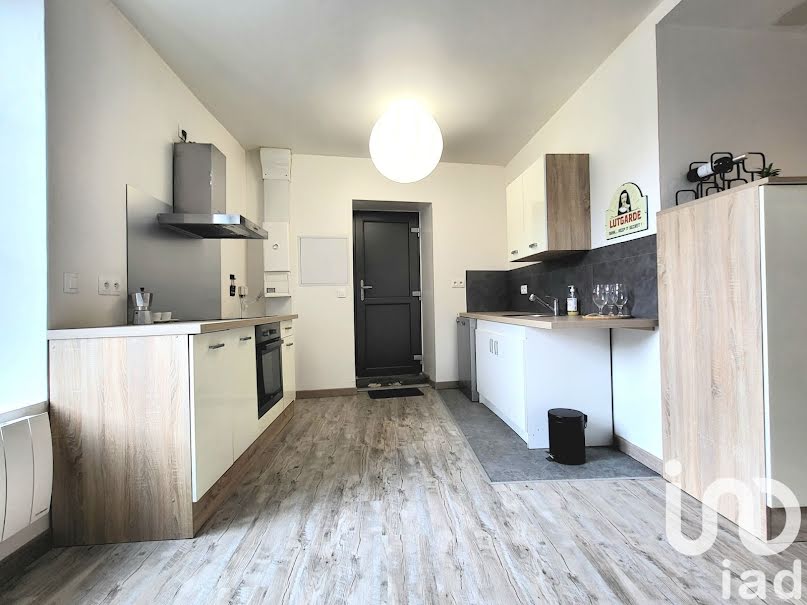 Vente appartement 3 pièces 52 m² à Sedan (08200), 69 900 €