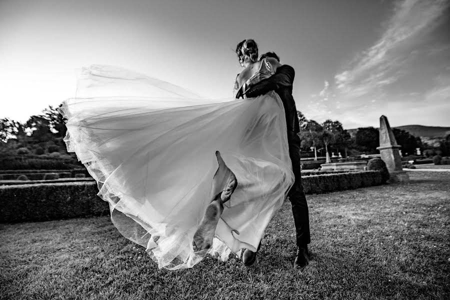 Wedding photographer Dumitrescu Claudiu (digitalpromedia). Photo of 17 September 2021