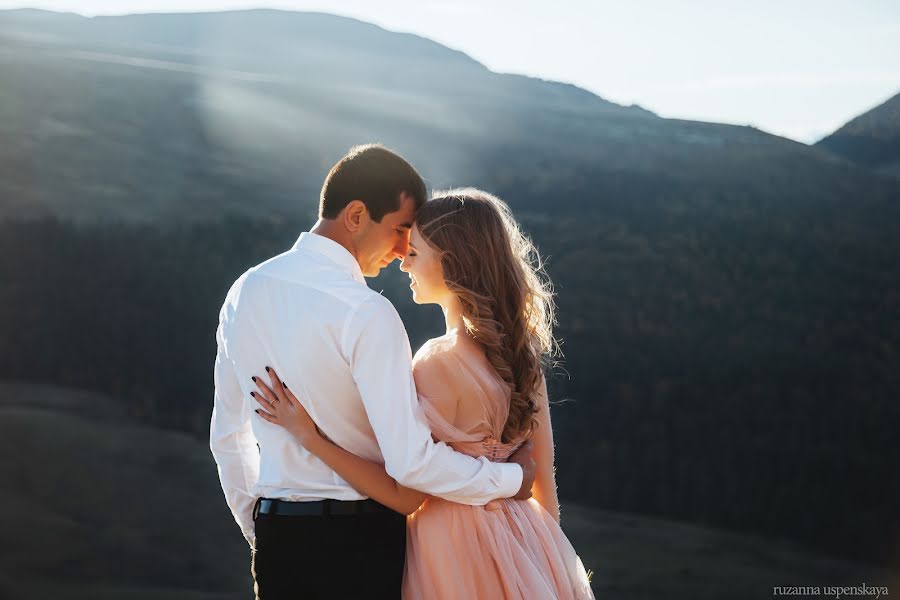 Fotógrafo de bodas Rr Ooo (ruzannauspenskay). Foto del 19 de junio 2018