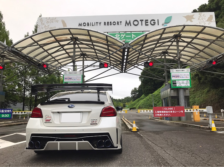 WRX S4のスバル乗りと繋がりたい・インプレッサ・WRX・ツインリンクもてぎ・S耐に関するカスタム事例の投稿画像1枚目