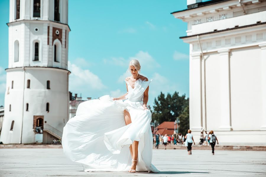 Wedding photographer Dovydas Lopetaitis (dlopetaitis). Photo of 5 April 2019