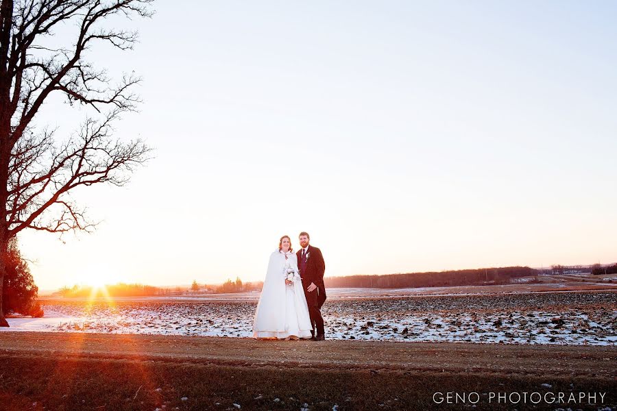 Fotograf ślubny Carrie Geno (carriegeno). Zdjęcie z 30 grudnia 2019