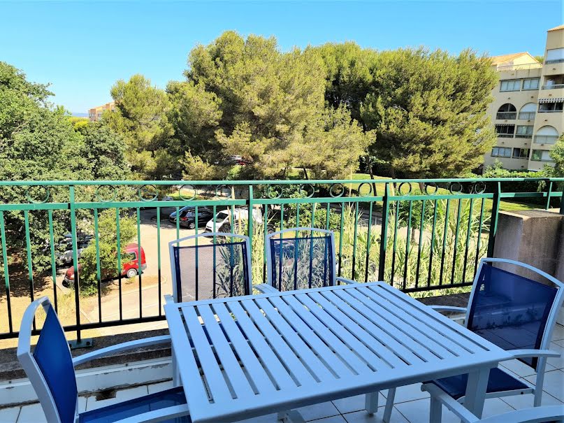 Location meublée appartement 2 pièces 33 m² à Six-Fours-les-Plages (83140), 930 €