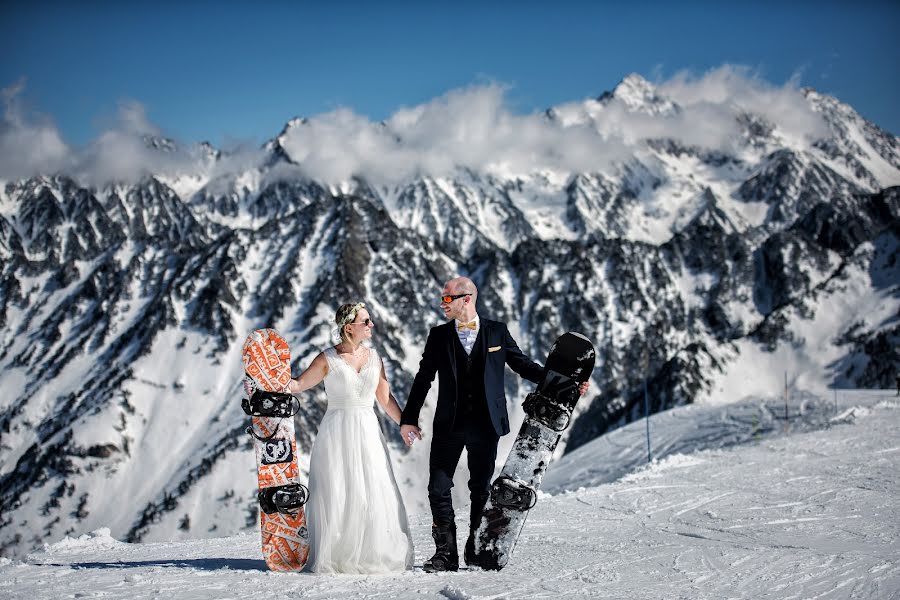 Wedding photographer Yann Faucher (yannfaucher). Photo of 15 April 2019