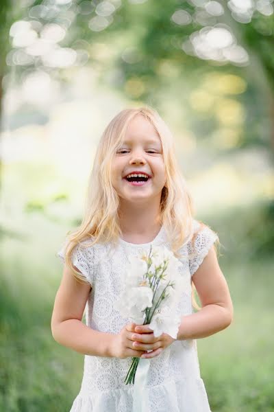 Wedding photographer Pavel Mikhaylov (jelapa69). Photo of 12 August 2016