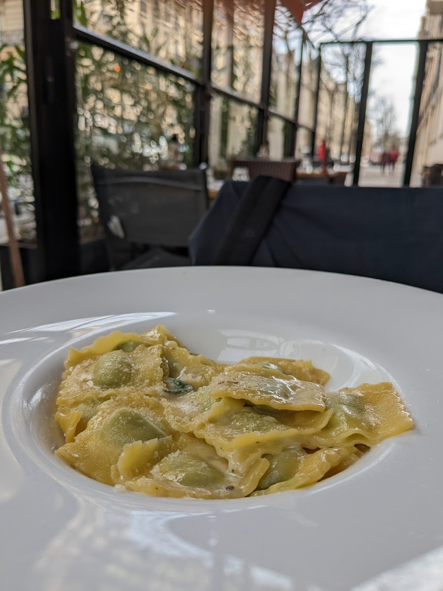 Spinach pumpkin ravioli