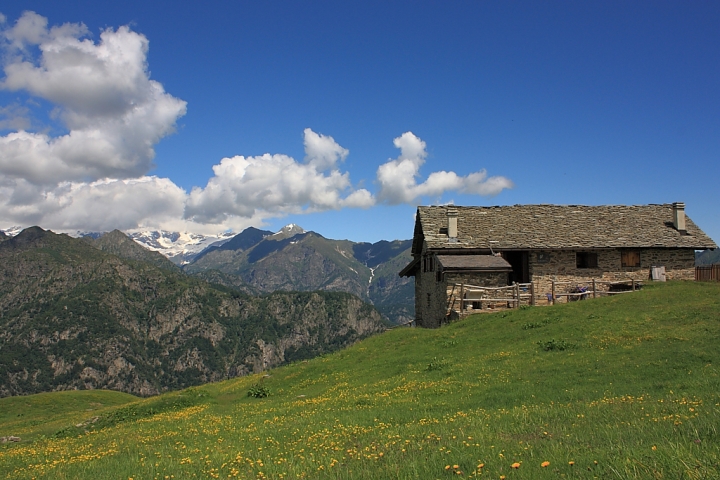 Malga vista Rosa di Alessandro Remorini