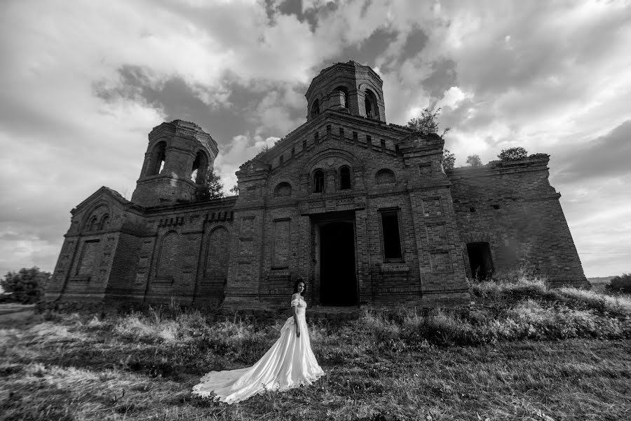 Wedding photographer Vyacheslav Demchenko (dema). Photo of 16 July 2018