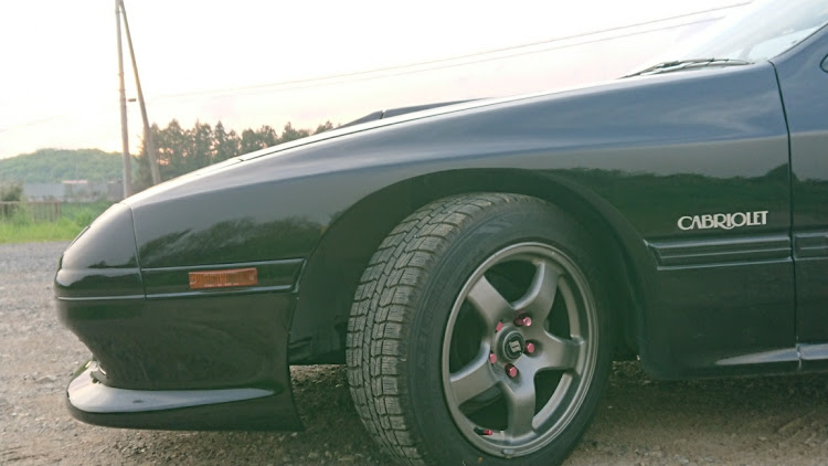 RX-7のオープン馬鹿🤣・コロナ滅せよ😡🤜💥👿・やっぱりFCはカッコいい🥰・FCペーパードライバー🔰・皆様 後安全に🍀に関するカスタム事例の投稿画像7枚目