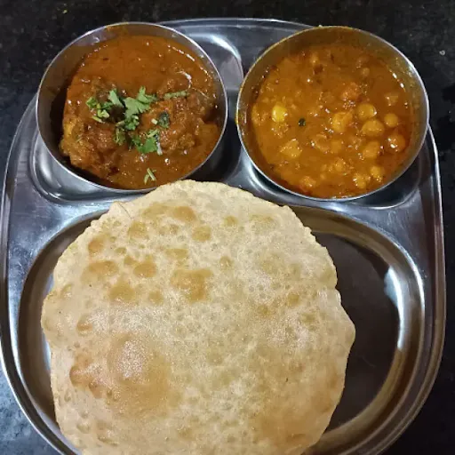 Poori Chicken Combo